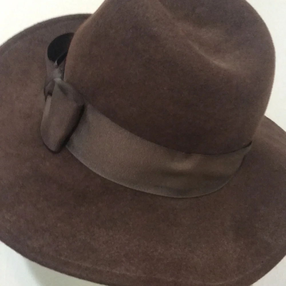Hat - Picture 2 of 5